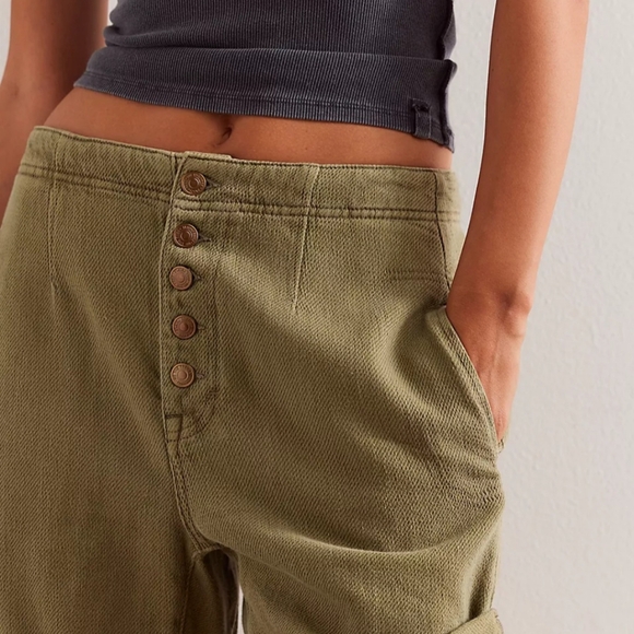 We The Free Moxie Olive Green Button Front Shorts - Picture 5 of 8